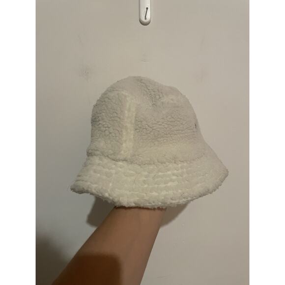 Official Coca Cola Sherpa Bucket Hat OS White - Picture 2 of 5